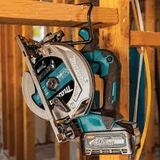 Makita HS012GZ 40V Cordless Circular Saw 6-1/2 Makita HS012GZ 40V Cordless Circular Saw 6-1/2